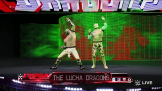 Entrance der Lucha Dragons